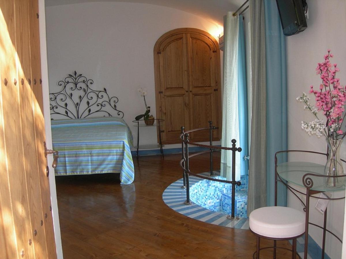 Fattoria La Tagliata Bed & Breakfast Positano Bagian luar foto